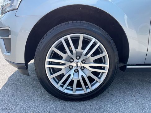 Used 2023 Ford Expedition Limited image 59