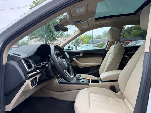 Used 2019 Audi Q5 Premium Plus w/ Premium Plus Package AWD/4WD image 17