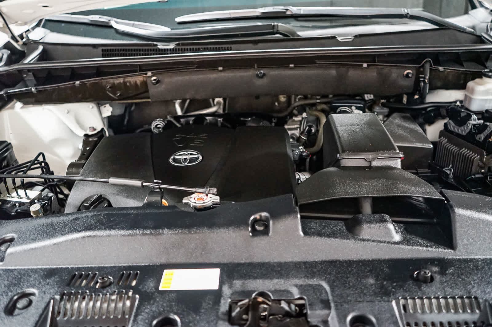 Certified 2019 Toyota Highlander XLE AWD/4WD image 31