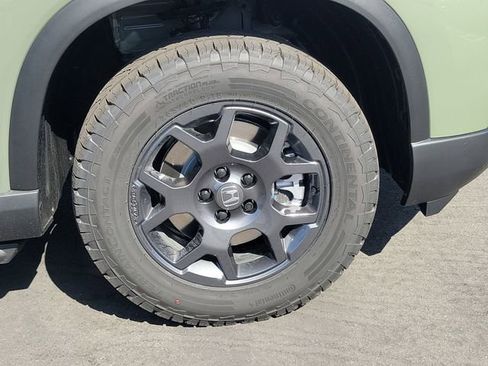 New 2026 Honda Pilot TrailSport image 5