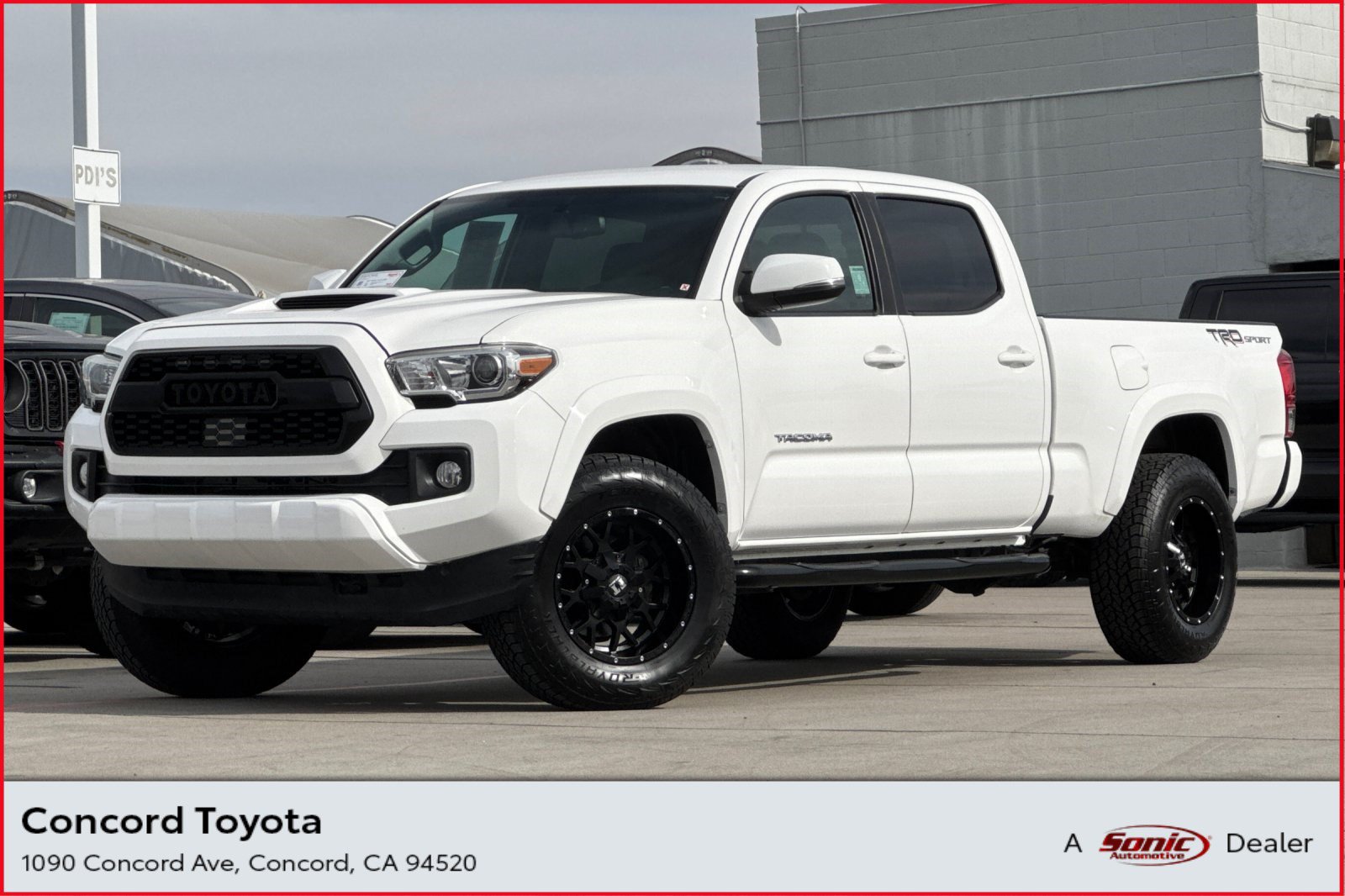 Used 2017 Toyota Tacoma SR5 RWD image 1
