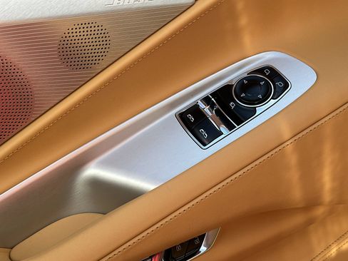 Used 2022 Chevrolet Corvette Stingray Premium Cpe w/ Z51 Performance Package RWD image 15