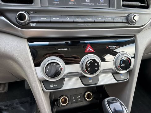 Used 2019 Hyundai Elantra SEL FWD image 49