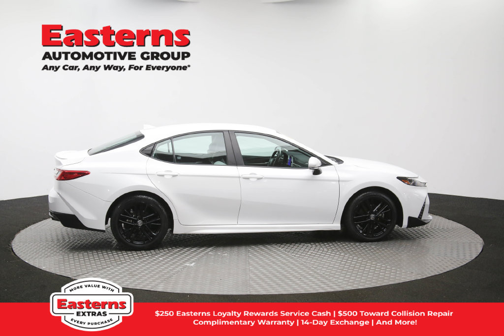 Used 2025 Toyota Camry SE FWD image 46