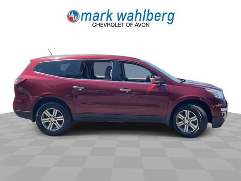 Used 2017 Chevrolet Traverse LT FWD image 9