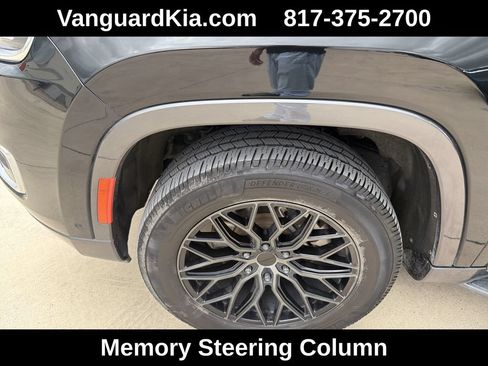 Used 2022 Jeep Wagoneer Series I w/ Convenience Group I AWD/4WD image 22