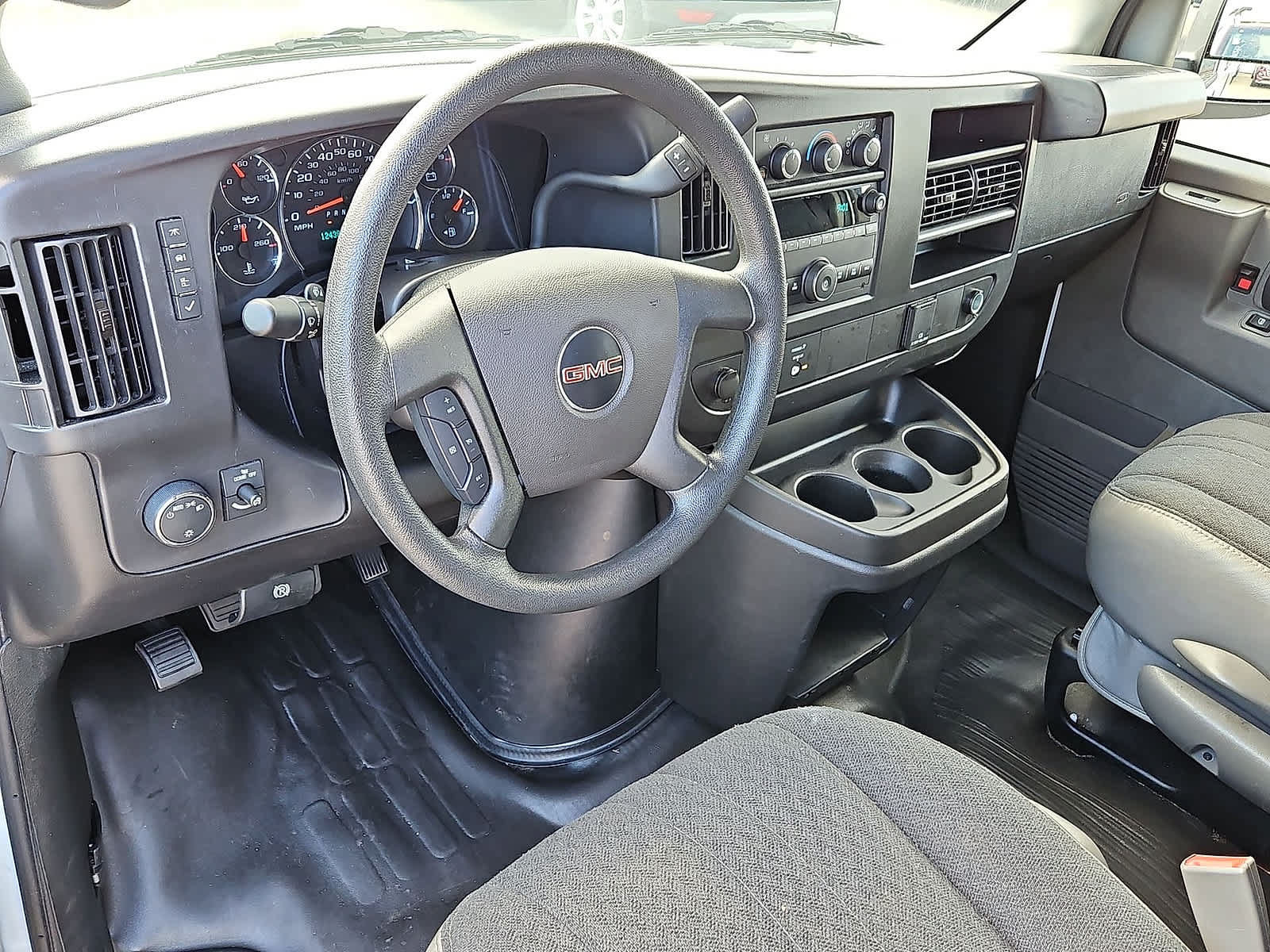 Used 2025 GMC Savana 2500 w/ Driver Convenience Package RWD image 16