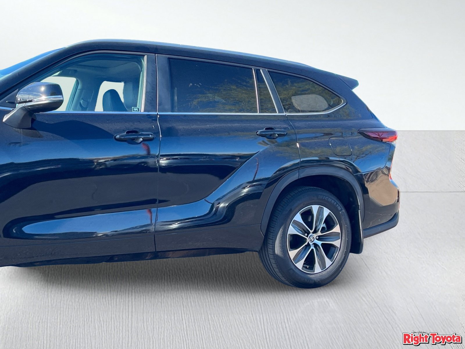Certified 2026 Toyota Highlander XLE AWD/4WD image 10