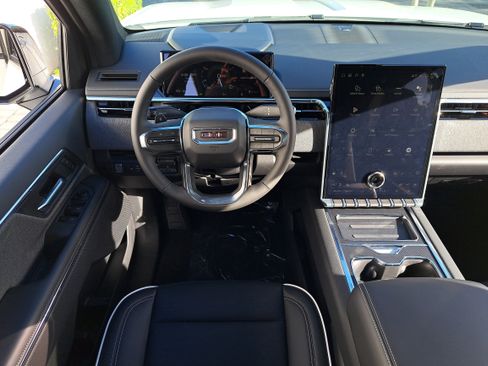 New 2026 GMC Sierra EV Elevation image 14