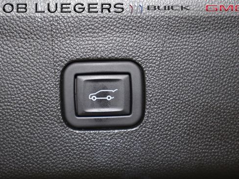 Certified 2023 Buick Enclave Avenir w/ Avenir Technology Package image 24