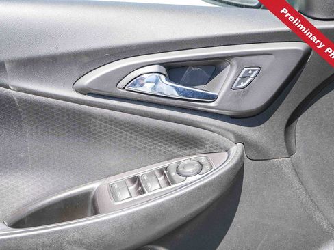 Used 2016 Chevrolet Malibu LT FWD image 16
