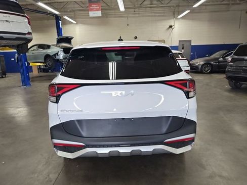 Certified 2025 Kia Sportage LX FWD image 14