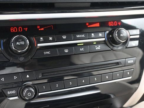 Used 2017 BMW X6 xDrive50i AWD/4WD image 7