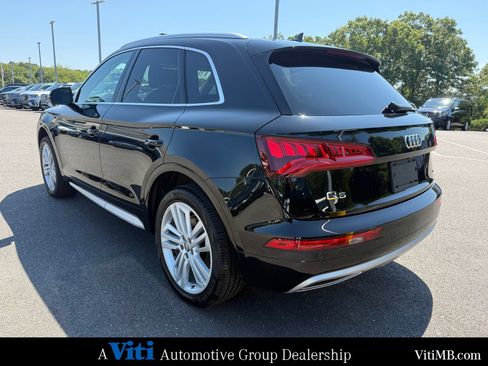 Used 2019 Audi Q5 2.0T Premium Plus w/ Premium Plus Package AWD/4WD image 6