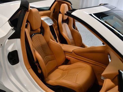 Used 2022 Chevrolet Corvette Stingray Premium Conv w/ Z51 Performance Package RWD image 37