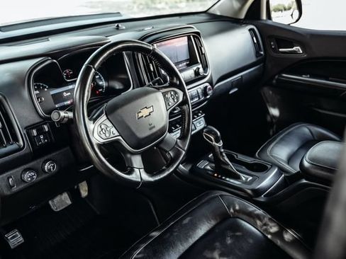 Used 2019 Chevrolet Colorado ZR2 w/ Colorado ZR2 Bison Edition AWD/4WD image 3