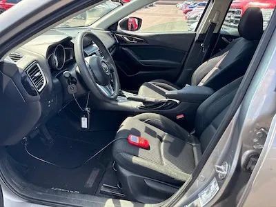 Used 2016 MAZDA MAZDA3 i Sport w/ Preferred Equipment Package FWD image 5