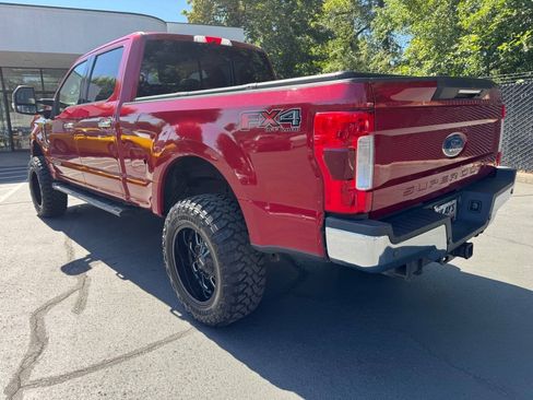 Used 2019 Ford F250 Lariat w/ Lariat Ultimate Package AWD/4WD image 3