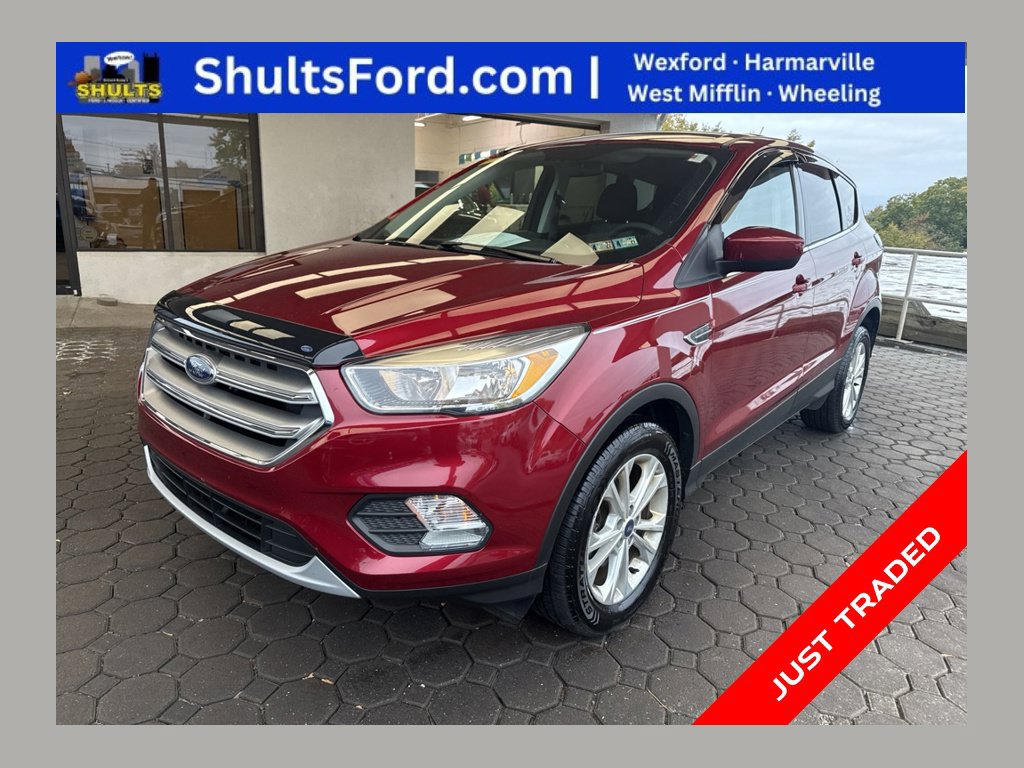 Used 2017 Ford Escape SE AWD/4WD image 1