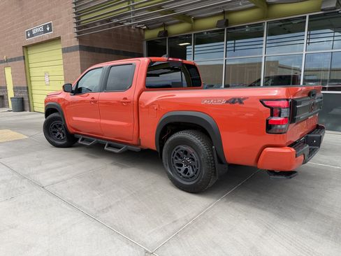 Used 2025 Nissan Frontier PRO-4X AWD/4WD image 5