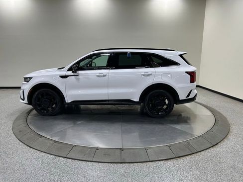 Used 2023 Kia Sorento SX AWD/4WD image 10