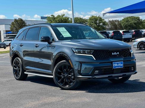 Used 2023 Kia Sorento SX AWD/4WD image 2