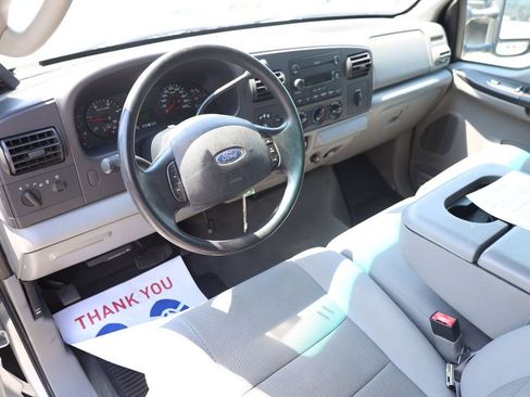 Used 2005 Ford F250 Lariat AWD/4WD image 12