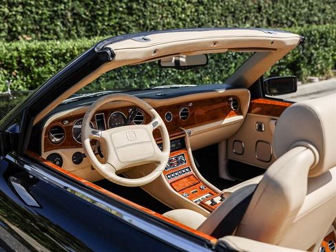 Used 2000 Rolls-Royce Corniche RWD image 48