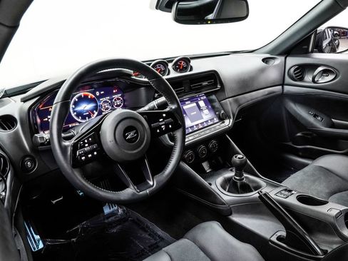 Used 2024 Nissan Z Performance w/ Floor Mat Package RWD image 18