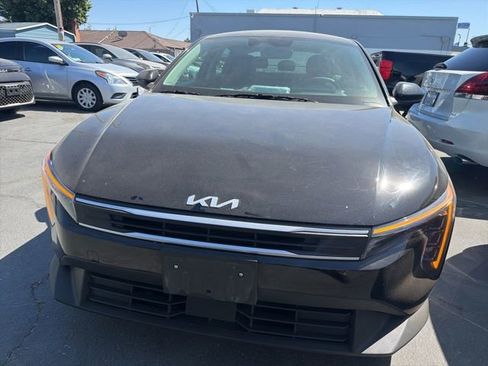 Used 2025 Kia K4 FWD image 2