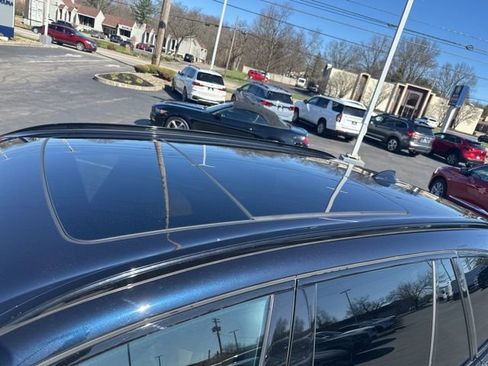 Used 2023 BMW X5 xDrive40i w/ M Sport Package image 7