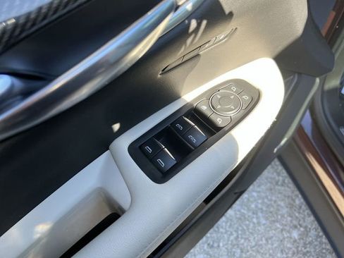 Used 2022 Cadillac XT5 Sportv w/ Technology Package image 24