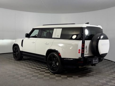 Used 2024 Land Rover Defender 130 X-Dynamic SE AWD/4WD image 7