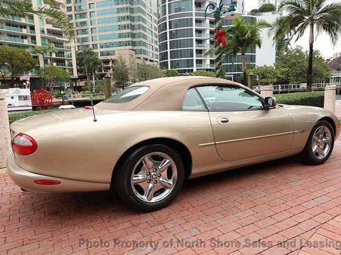 Used 1998 Jaguar XK8 Convertible image 19