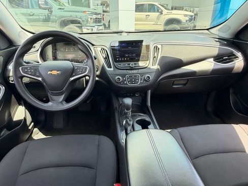 Used 2024 Chevrolet Malibu LT FWD image 13