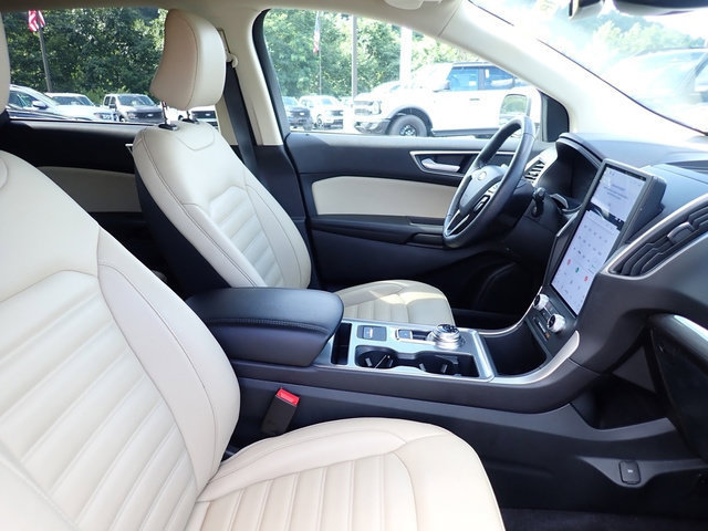Certified 2024 Ford Edge SEL w/ Convenience Package AWD/4WD image 10