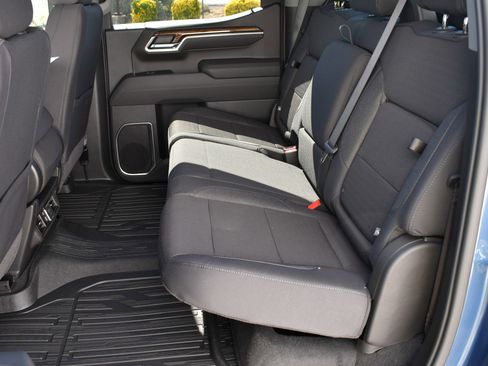 New 2026 GMC Sierra 1500 Elevation w/ LPO, Elevation Black Package image 32