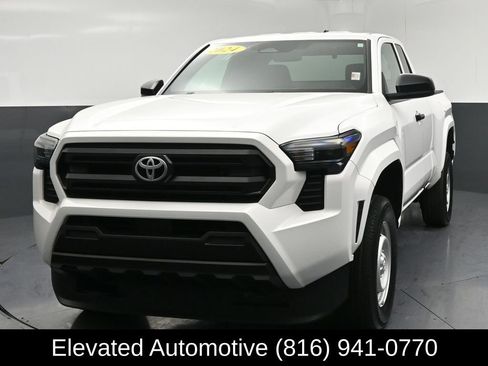 Used 2024 Toyota Tacoma SR RWD image 3