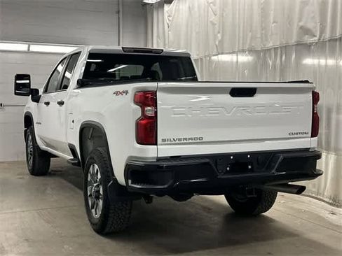 Used 2024 Chevrolet Silverado 2500 Custom w/ Custom Convenience Package image 30