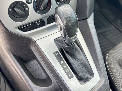Used 2012 Ford Focus SE FWD image 30