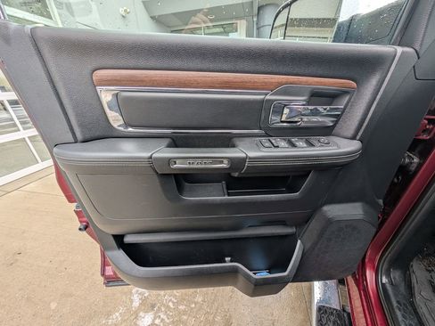 Used 2016 RAM 1500 Laramie w/ Convenience Group image 40