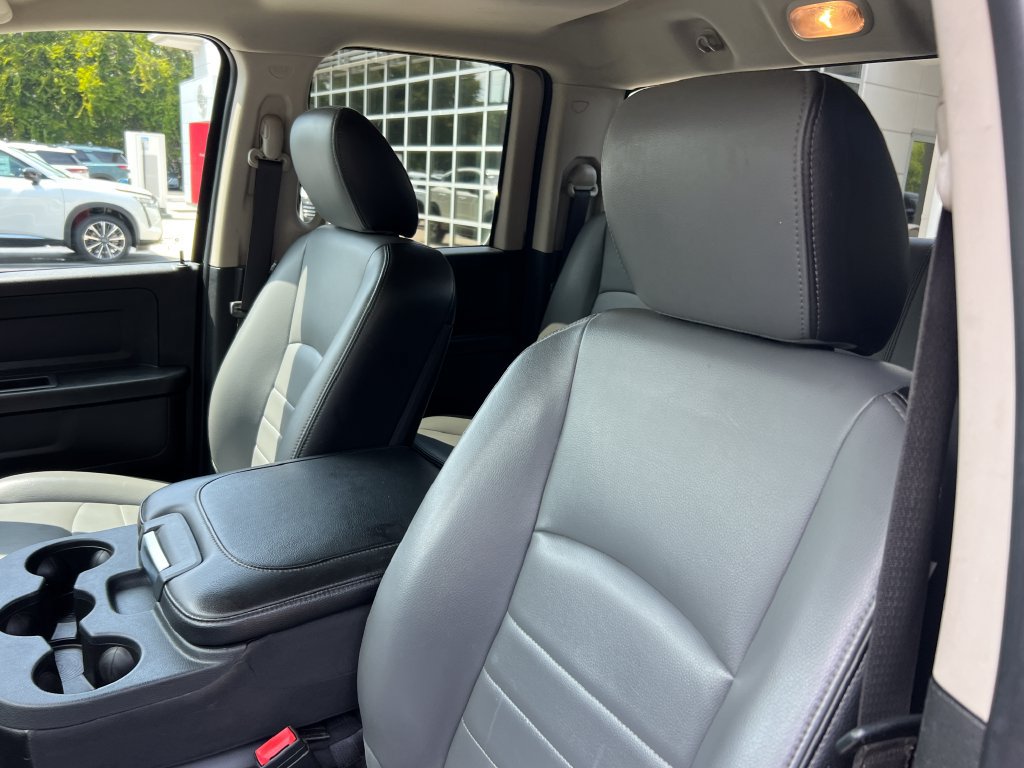 Used 2022 RAM 1500 Tradesman w/ Trailer Tow Group RWD image 9