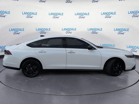 Used 2025 Honda Accord SE image 3