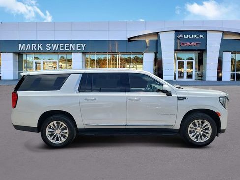 Used 2021 GMC Yukon XL SLT w/ SLT Premium Package AWD/4WD image 34