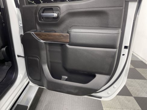 Used 2022 GMC Sierra 1500 SLT image 18
