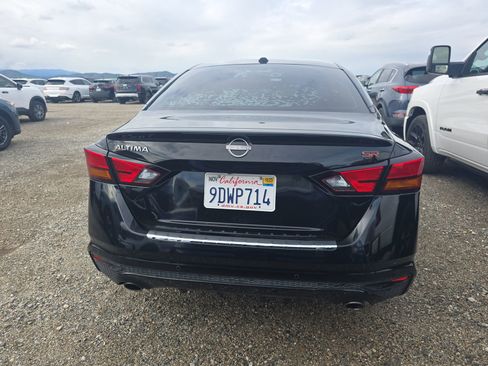 Used 2023 Nissan Altima 2.5 SR FWD image 8