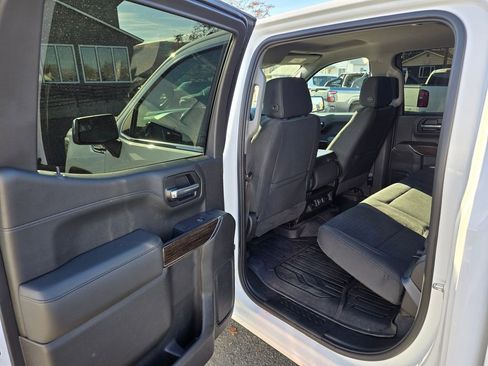 Used 2020 GMC Sierra 1500 SLE w/ SLE Value Package image 15