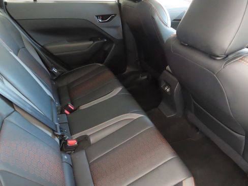 Used 2025 Subaru Crosstrek 2.5i Limited w/ Crosstrek Mirror Package image 27