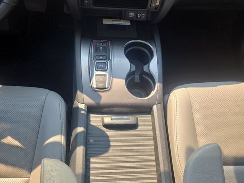 Used 2022 Honda Passport EX-L image 16