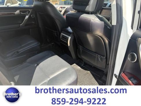 Used 2017 Lexus GX 460 Luxury AWD/4WD image 34